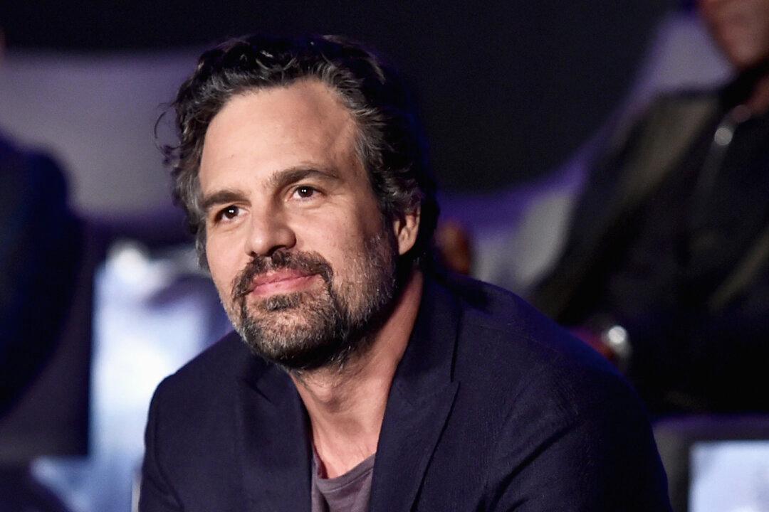 Mark Ruffalo Tells of Finding a Brain Tumor During His Big Break Into Hollywood, Relationship Bliss
