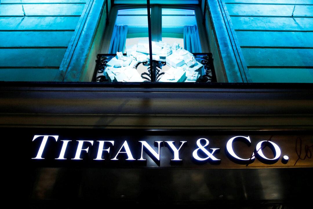 Trade Fight Dooms LVMH’s $16 Billion Tiffany Deal
