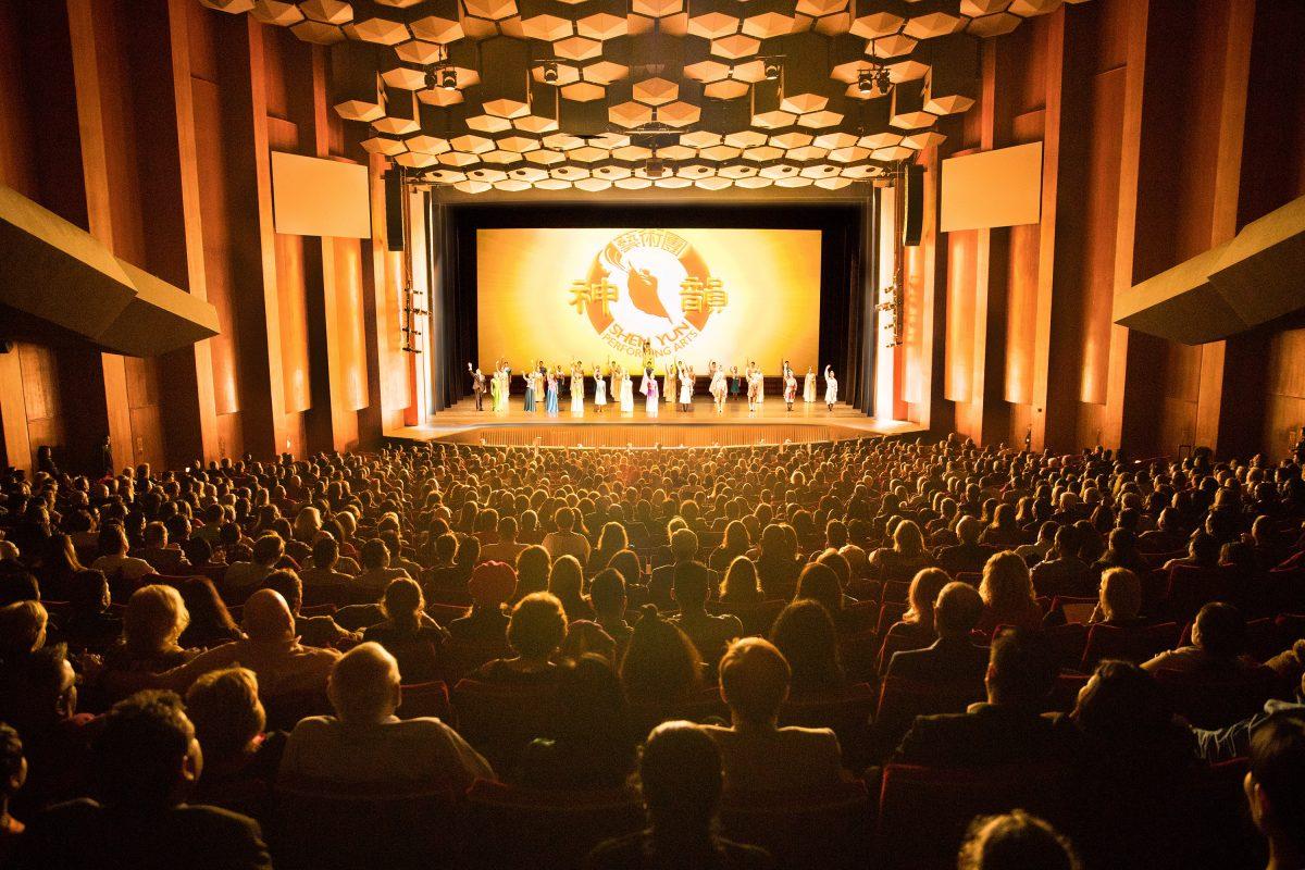 Chinese Internet Trolls Attack Shen Yun in Bid to Influence Public Opinion