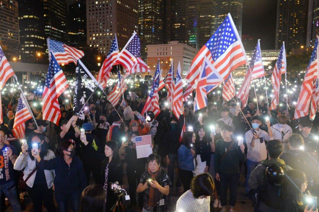 Protesters Hold Rally to Thank US for Enacting Hong Kong Bills