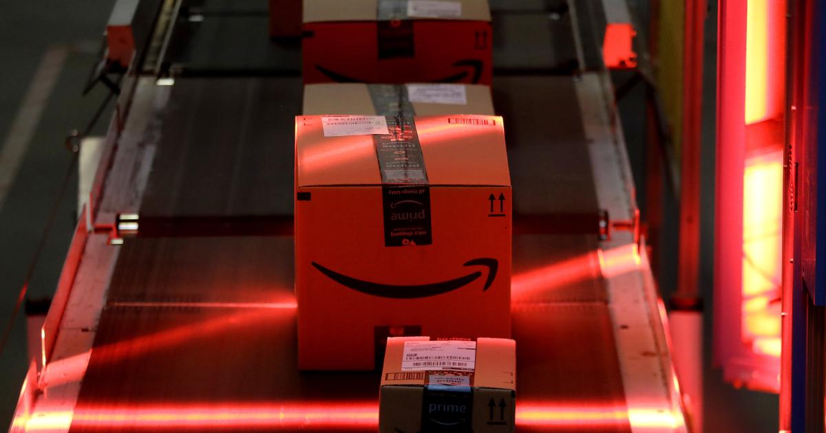 Former Amazon Worker Claims Warehouses Are ‘Cult-Like Sweatshops Run by Robots’