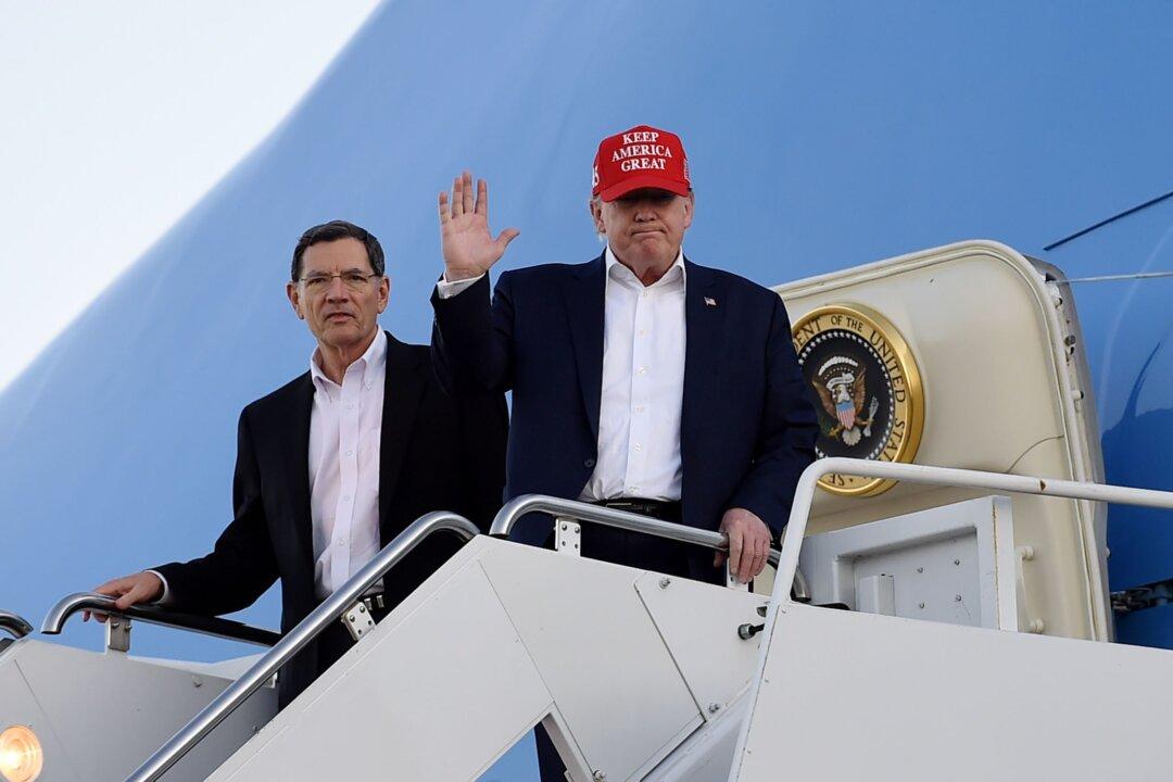 Trump Back in Florida After Quick Afghanistan Trip