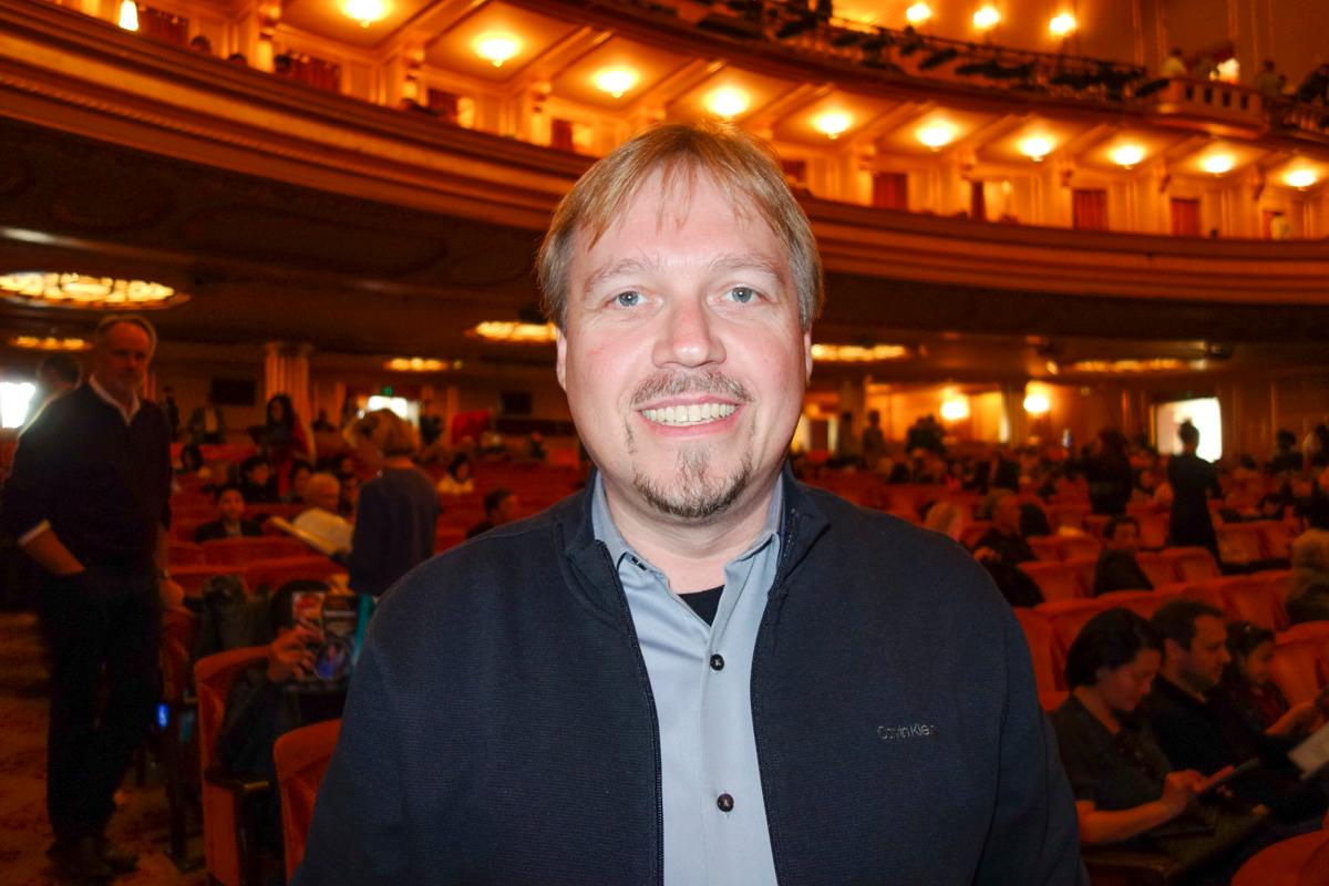 Couple See Shen Yun Last Minute After Waiting 10 Years