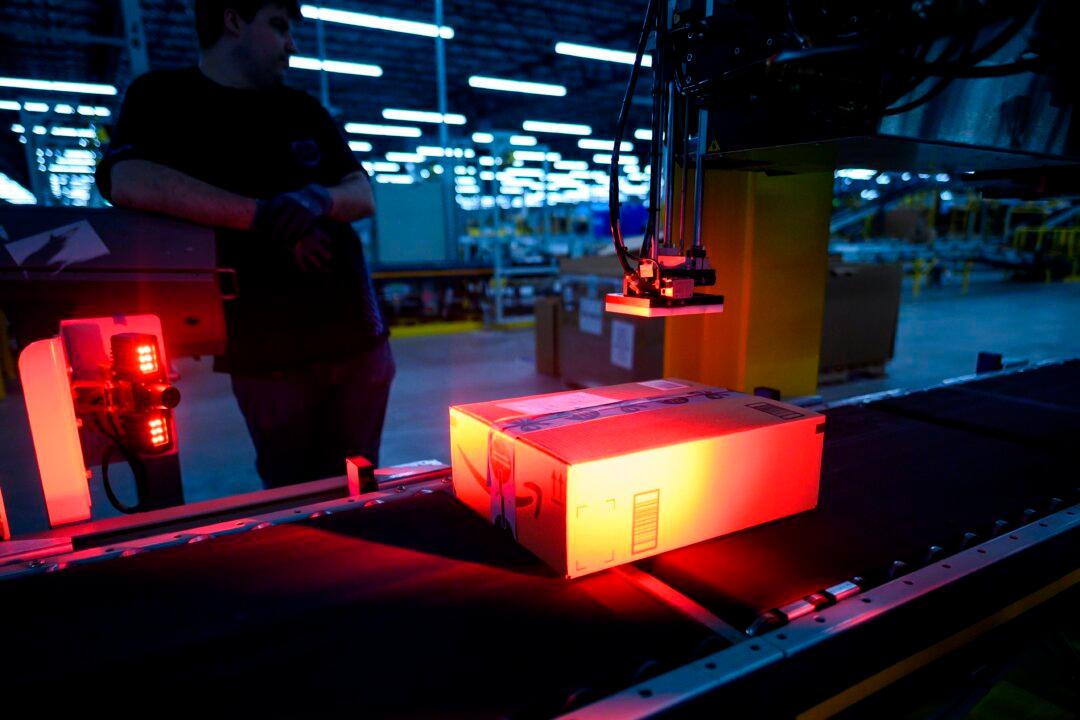 Amazon Says Ex-Worker’s Claim of ‘Cult-Like’ Work Conditions Are ‘Absolutely Not True’