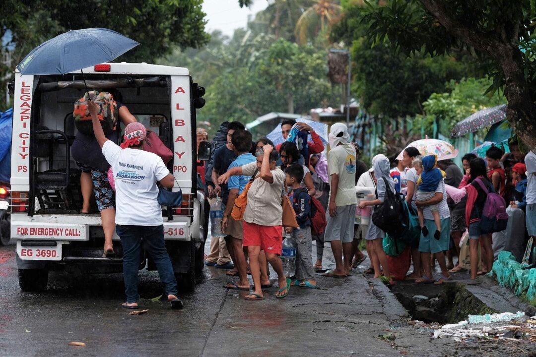 Powerful Typhoon Nears Philippines, Forcing Evacuations