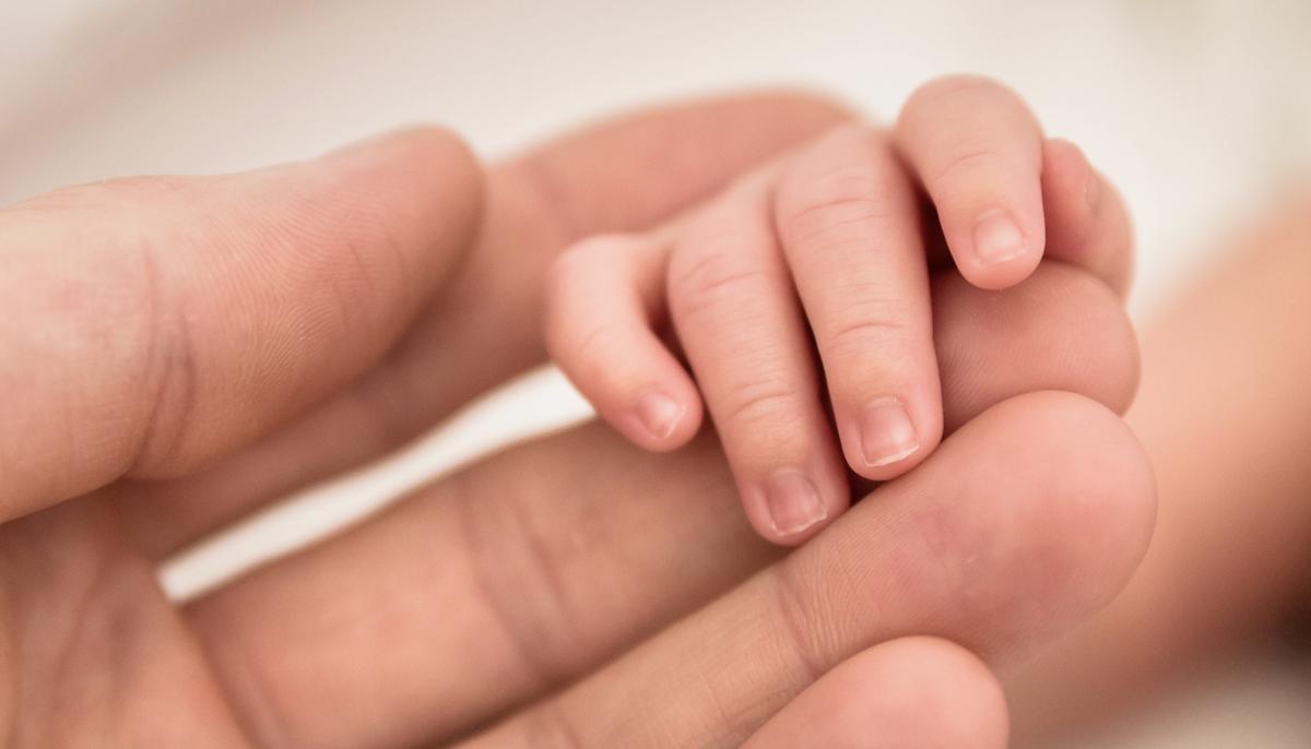 Family Finds Baby Girl Buried Alive in a Pot in India, Helps Save Her Life