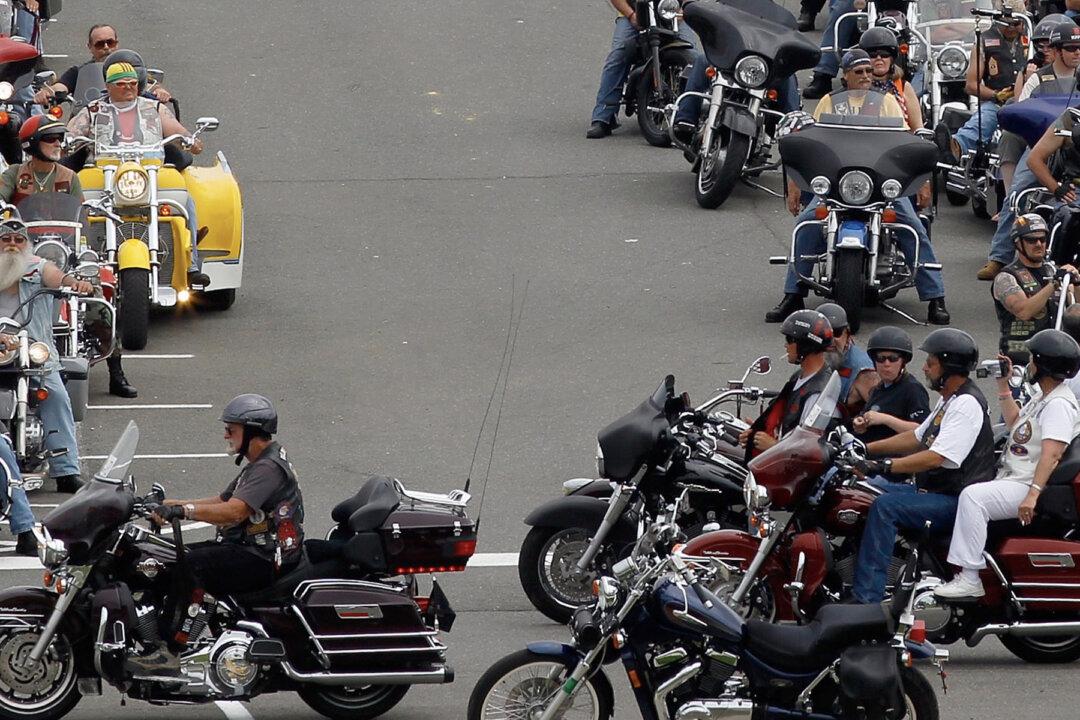 Dozens of Bikers Escort Abused Kids to School, Support Victims of Child Abuse Nationwide