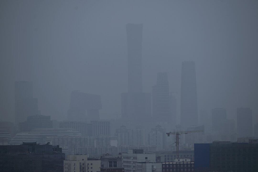 Xi Plans to Grow Economy Through Tolerating Corruption