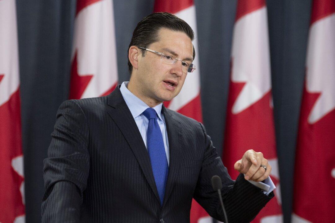 Conservatives Urge Morneau to Deliver ‘Urgent’ Fall Economic Update