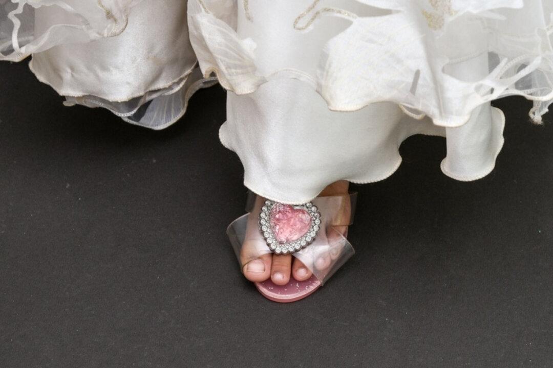 4-Year-Old Model With Down Syndrome Struts Catwalks in Fashion Weeks, Wins Awards