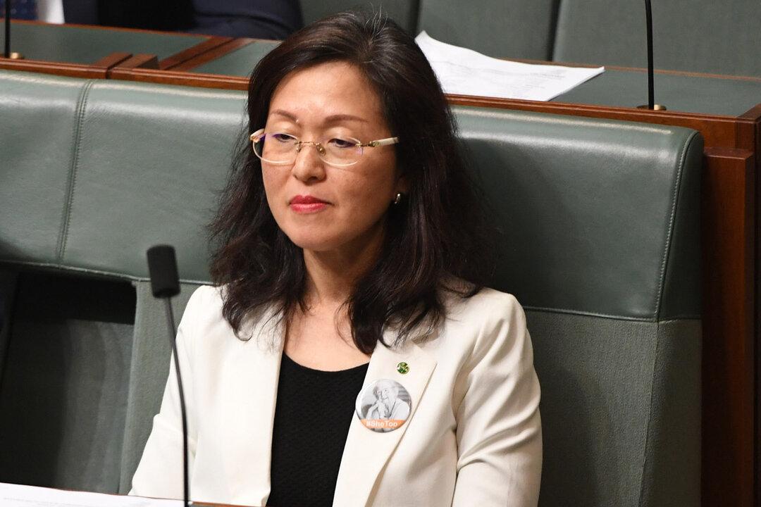 Federal Opposition Defends Political Attack Ads Called ‘Racist’ By Treasurer