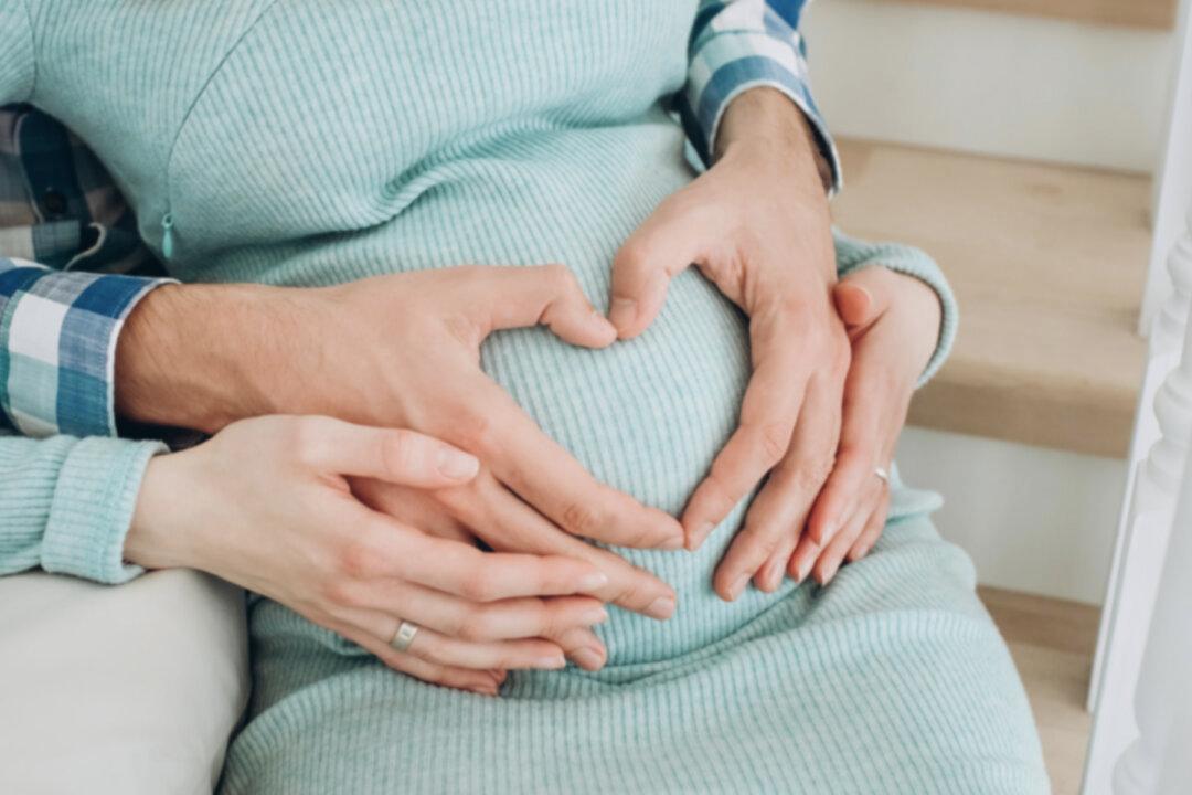 Expectant Mom Gets Another Big Surprise After Gender-Reveal Party Unveiling, and the Video Goes Viral