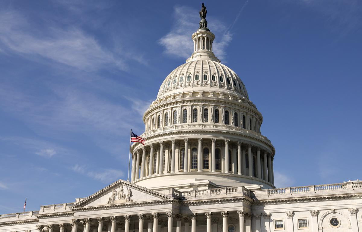 Congress Racing the Clock to Reach Compromise on Federal Spending