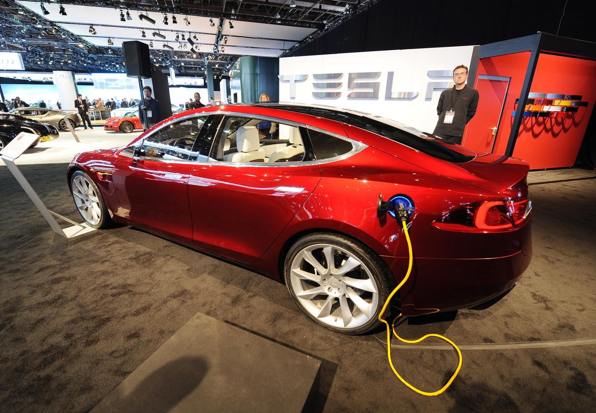 Coalition Mounts Last-Ditch Effort to Stop Extension of EV Tax Credit