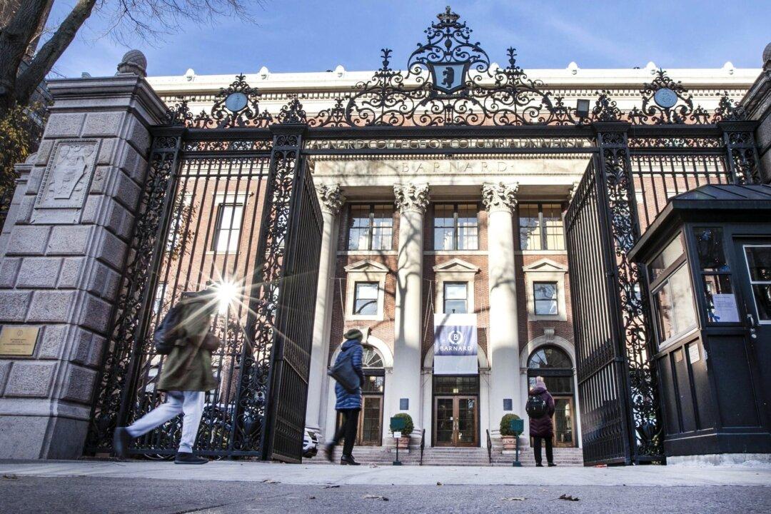 Pro-Palestinian Student Activists Take Control of Barnard College Building in NYC