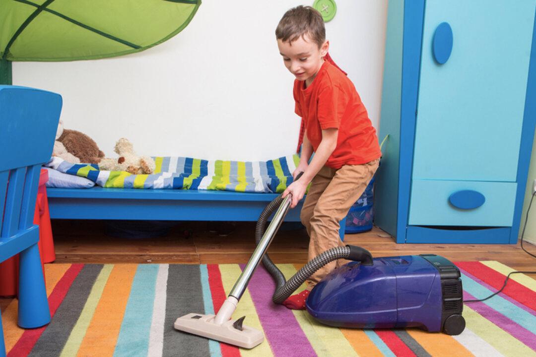 Irked Teacher Posts Message to Parents: Teaching Manners Begins ‘at Home,’ and It Goes Viral