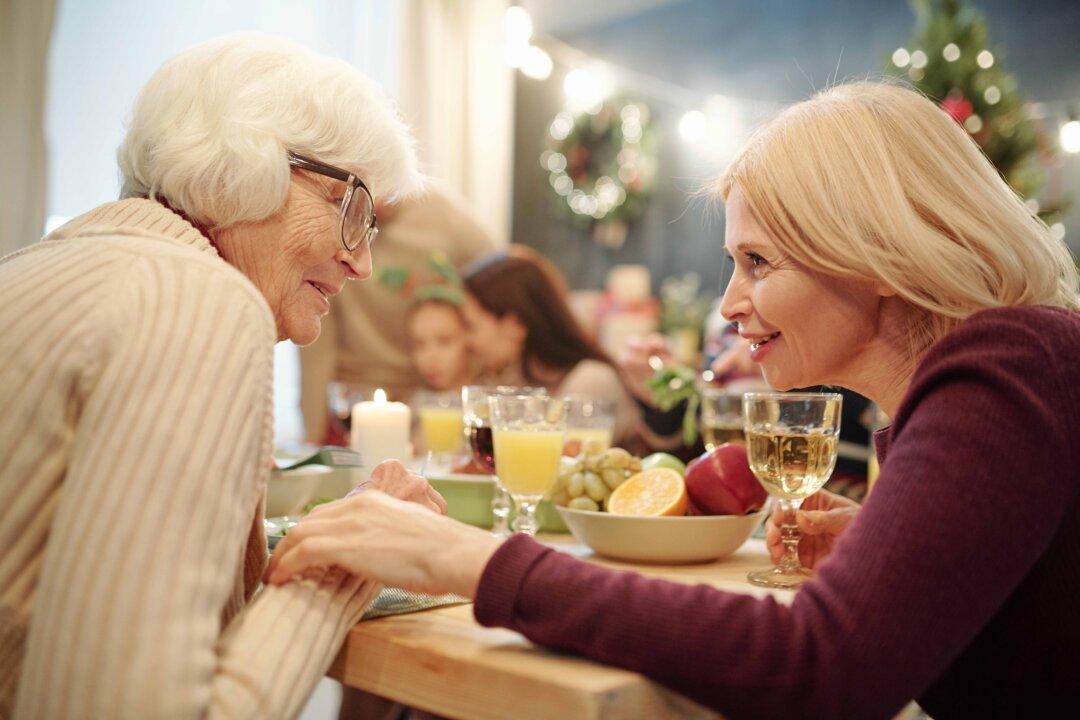 How People With Dementia Can Best Enjoy the Holidays