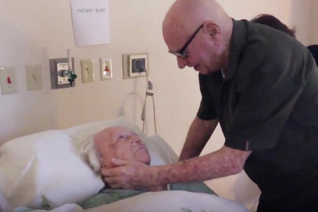 Moving Video Shows 93-Year-Old Man Singing to His Dying Wife of 73 Years in Hospice