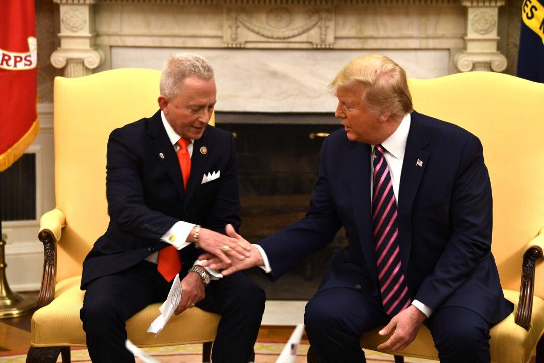 Rep. Jeff Van Drew Officially Switches to Republican Party After Meeting With Trump