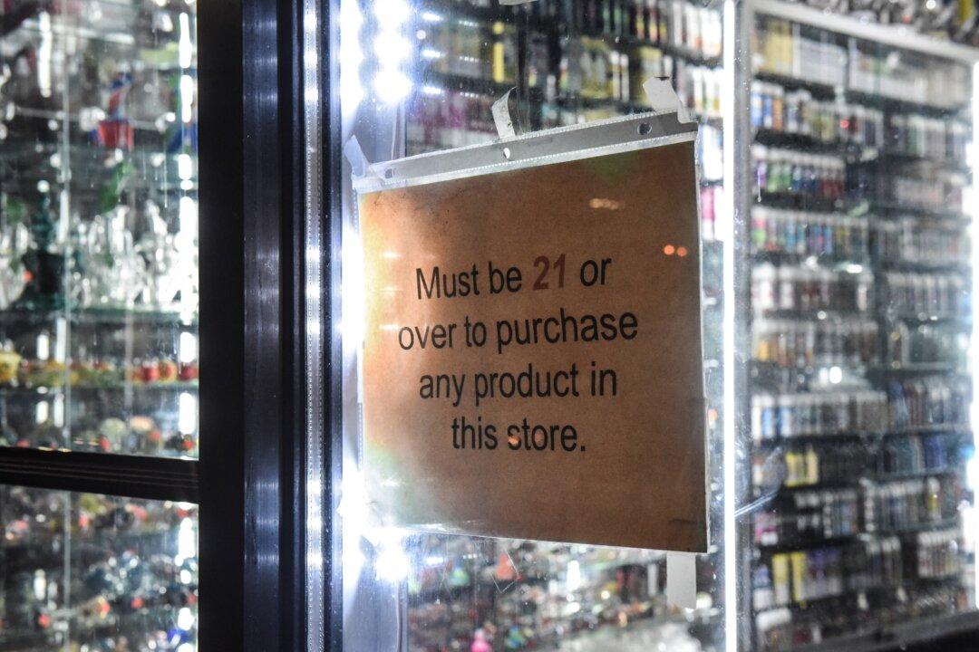 Smoking, Vaping, and Drug Abuse May Worsen COVID-19 Health Impact: NIDA