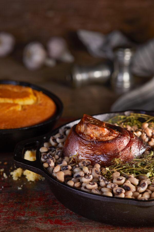 Black-eyed peas, stewed with ham, promise warm bellies for the evening and good fortune for the coming year. (Shutterstock)