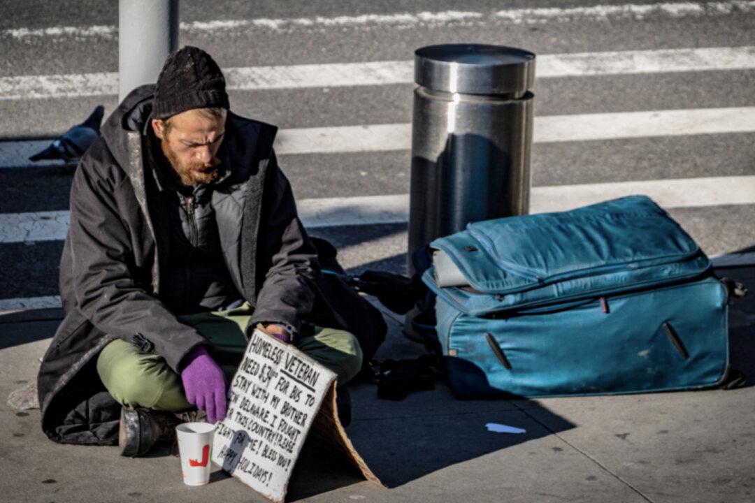 Homeless Veterans Move Into Village of Tiny Homes to Get Back on Their Feet Just in Time for Christmas