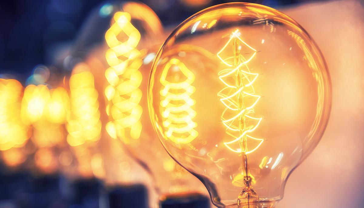 Man Who Once Had His Gas Cut Off on Christmas Pays Utility Bills for 36 At-risk Families During Holidays