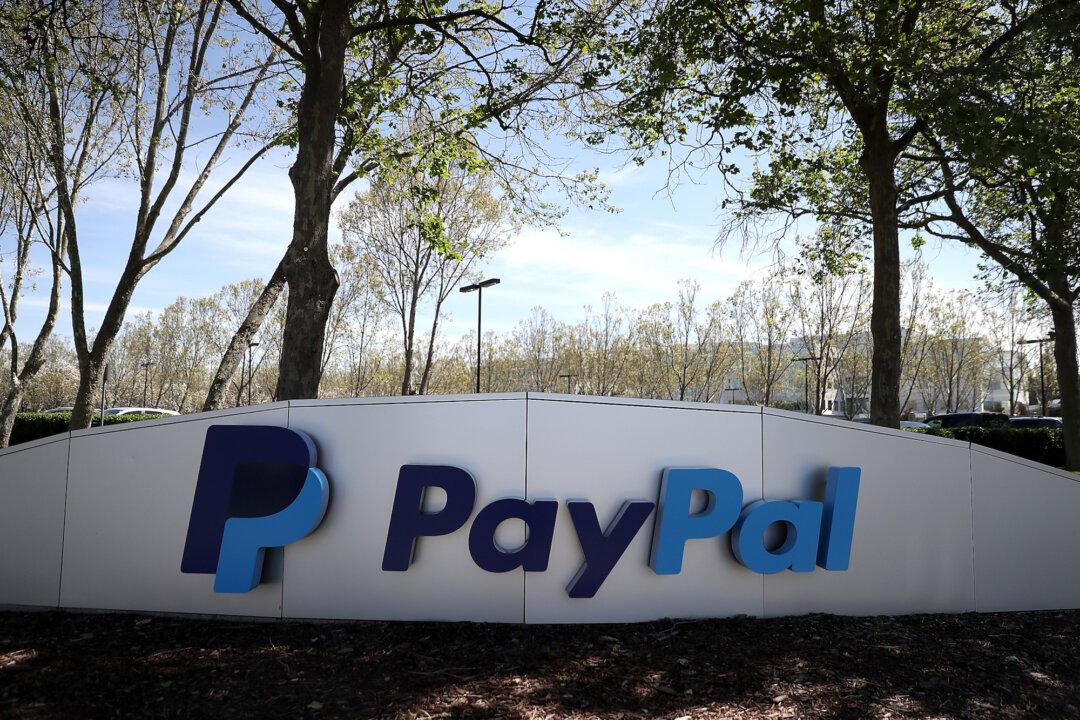 PayPal Stock Plunges Despite Pulling Controversial Policy Fining Users $2,500 for ‘Misinformation’