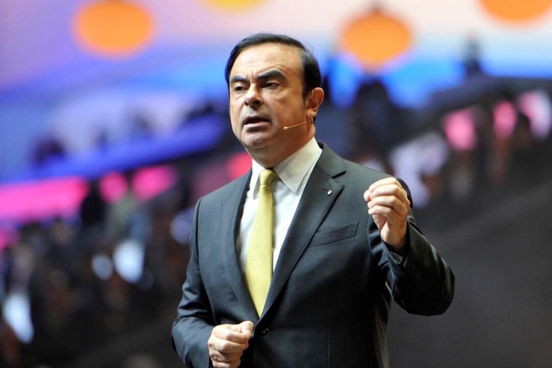 Ousted Renault-Nissan Boss Ghosn Leaves Japan for Lebanon: Reports