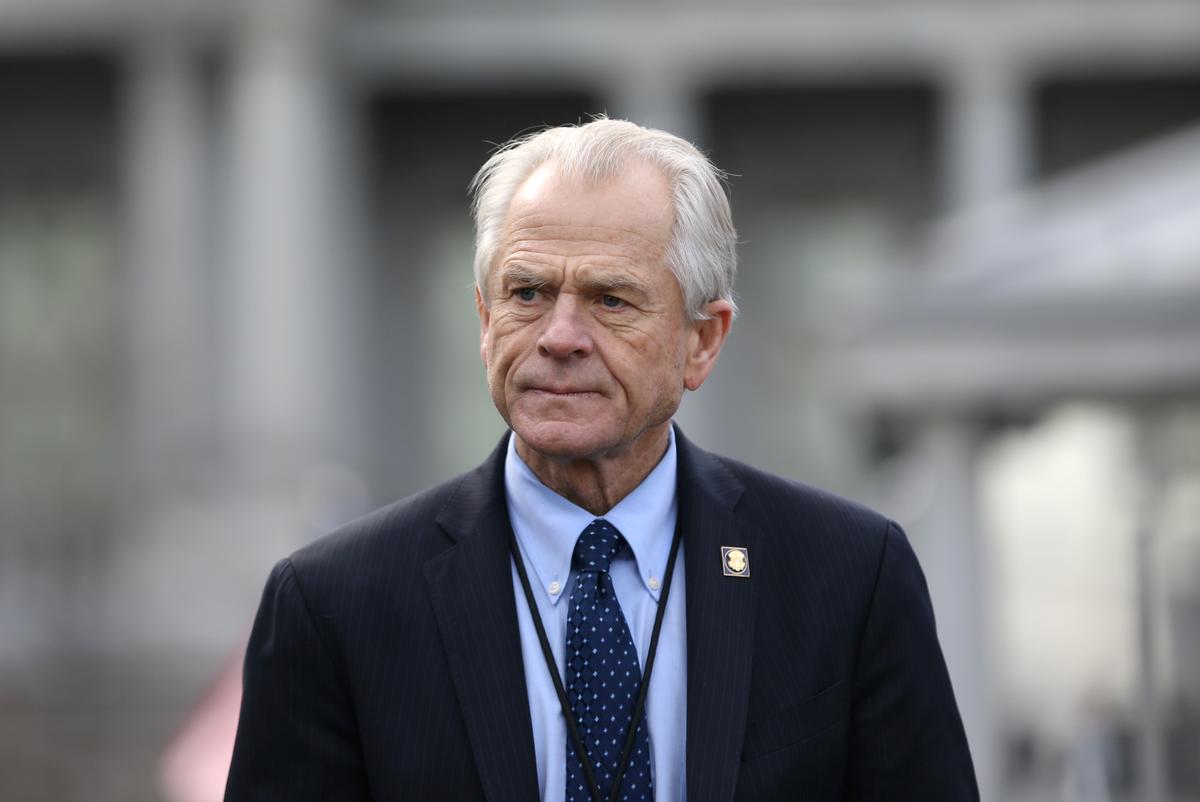 Peter Navarro: China Is Hoarding Masks, Equipment During Pandemic