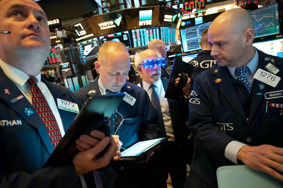Stocks Close Out Best Year Since 2013; S&P 500 Soars 28.9 Percent