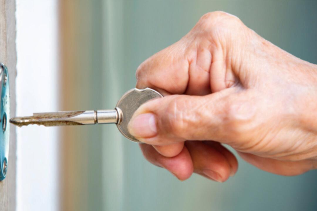 ‘The Wrong Person to Mess With’: 82-Year-Old Grandma Bodybuilder ‘Wails’ On Home Intruder, Sends Him to Hospital