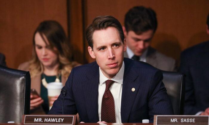 Senator Hawley: Offers Amendment to NDAA to Stop Assault on American History