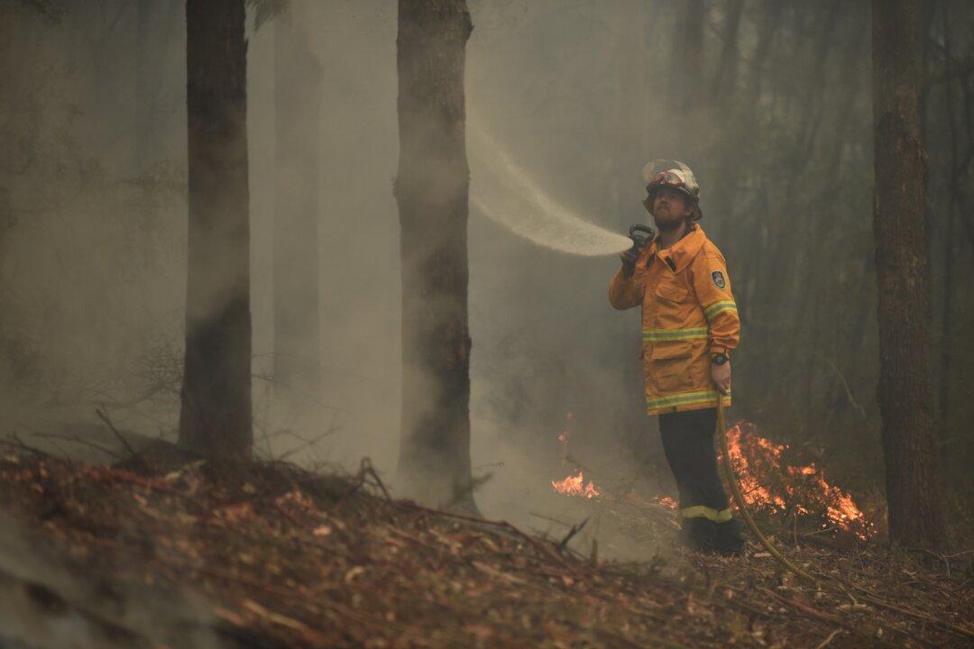 Australia’s Rainfall Forecast Gives Hope to Firefighters