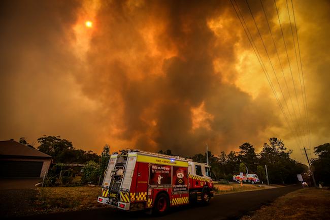 Bushfire Blazes on Sydney’s Outskirts