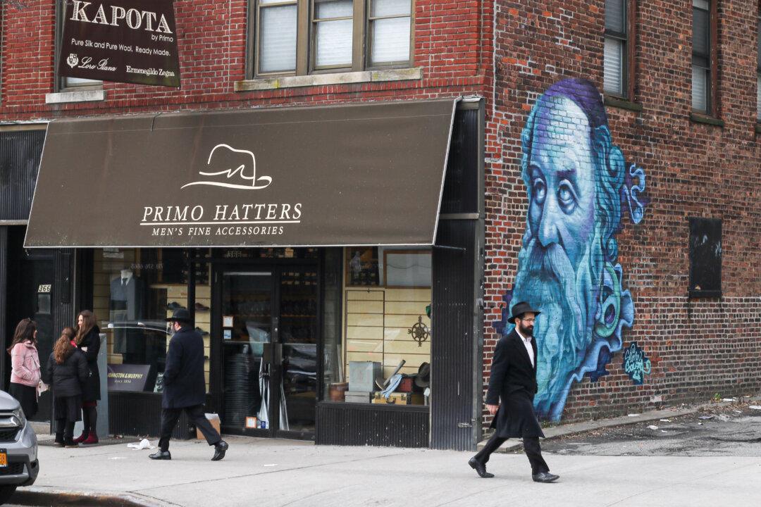 New York Jewish Community Defiant, Fearful Amid Ongoing Anti-Semitic Attacks