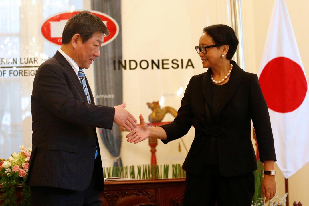 Indonesia Asks Japan to Invest in Islands Near Waters Disputed With China