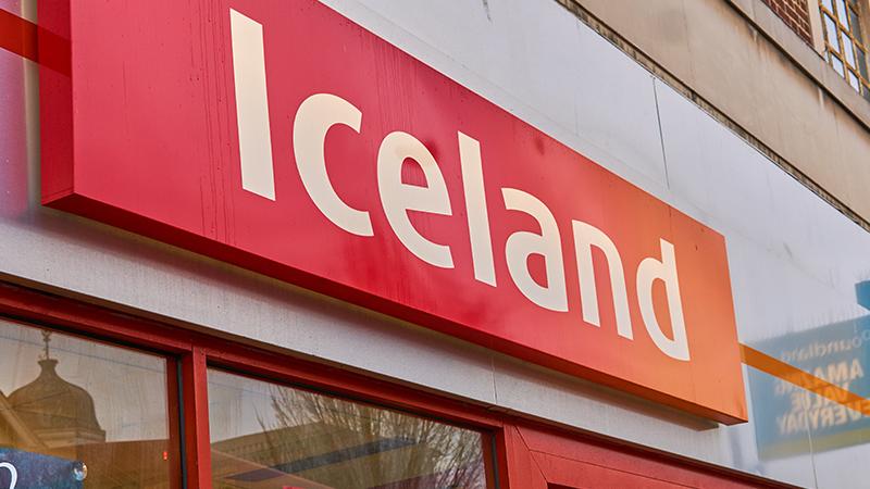 Viral Video Shows Teen Sharing His Jacket With Tied-Up Dog on Rainy Day