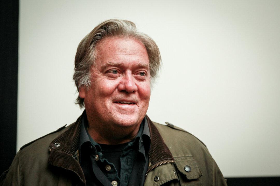 Steve Bannon’s DC Home Swarmed by Armed Police After ‘Swatting’ Attempt