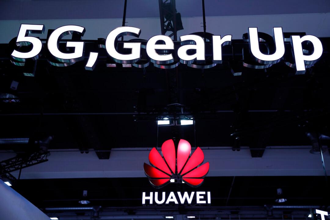 US Push to Ban Huawei in UK a Hint for What Canada Can Expect
