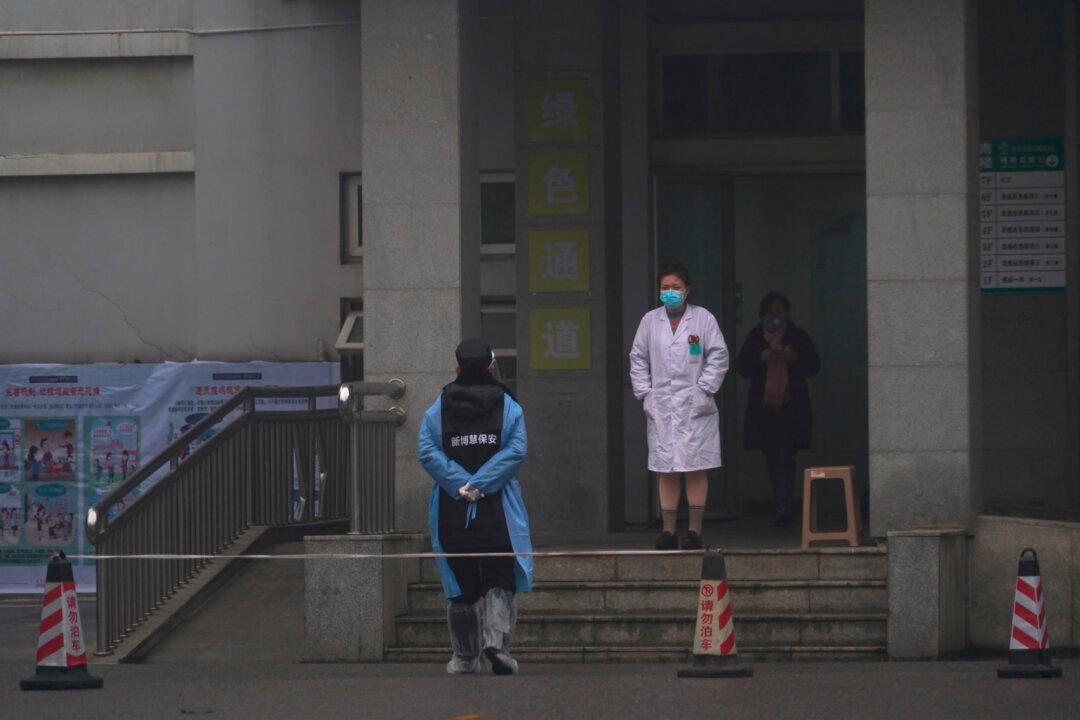 China Quarantines Wuhan, Shuts Down Airport and Public Transit Amid Coronavirus Outbreak