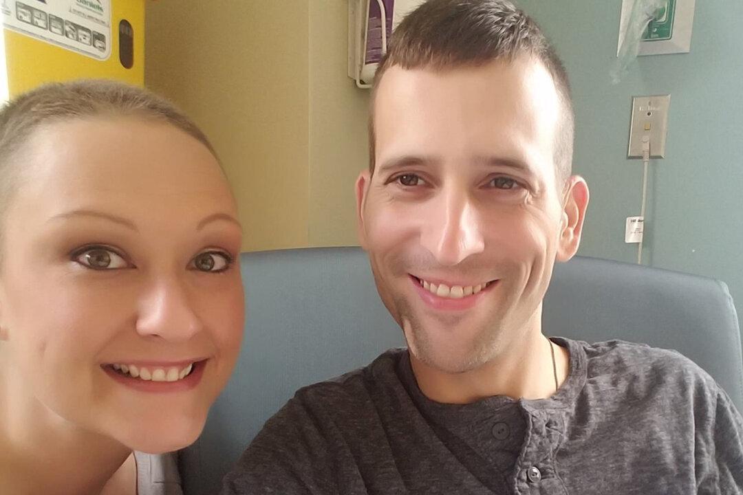 Couple Diagnosed With Cancer Renewed Wedding Vows Twice While Battling the Illness