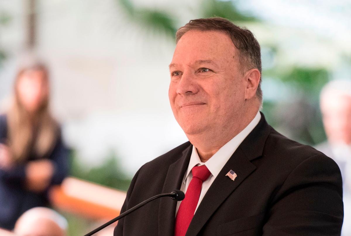 Pompeo to Meet With Zelensky Amid Senate Impeachment Trial