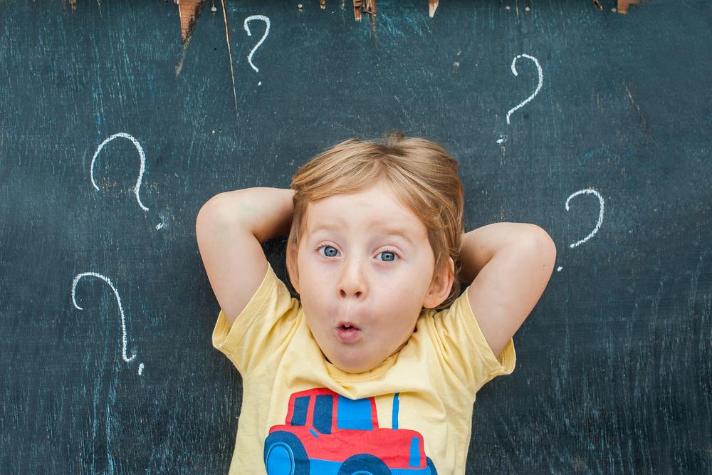 Illustration - Shutterstock | <a href="https://www.shutterstock.com/image-photo/top-view-little-blond-kid-boy-567621571">Elizaveta Galitckaia</a>
