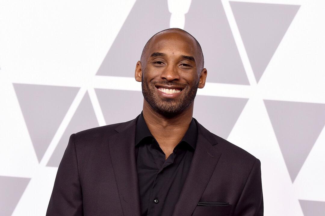 Lakers Announce Plans to Honor Kobe Bryant With Bronze Statue