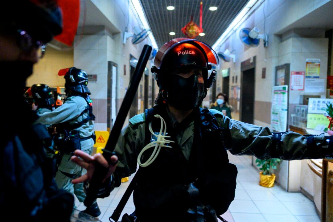 Chinese Internet Users Express Outrage at Law Enforcers’ Inhumanity During Coronavirus Lockdown