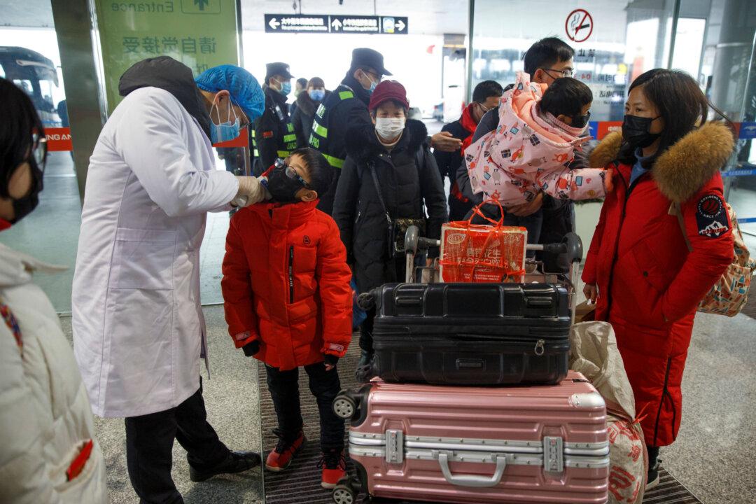 China’s Economy Teeters as Coronavirus Hits