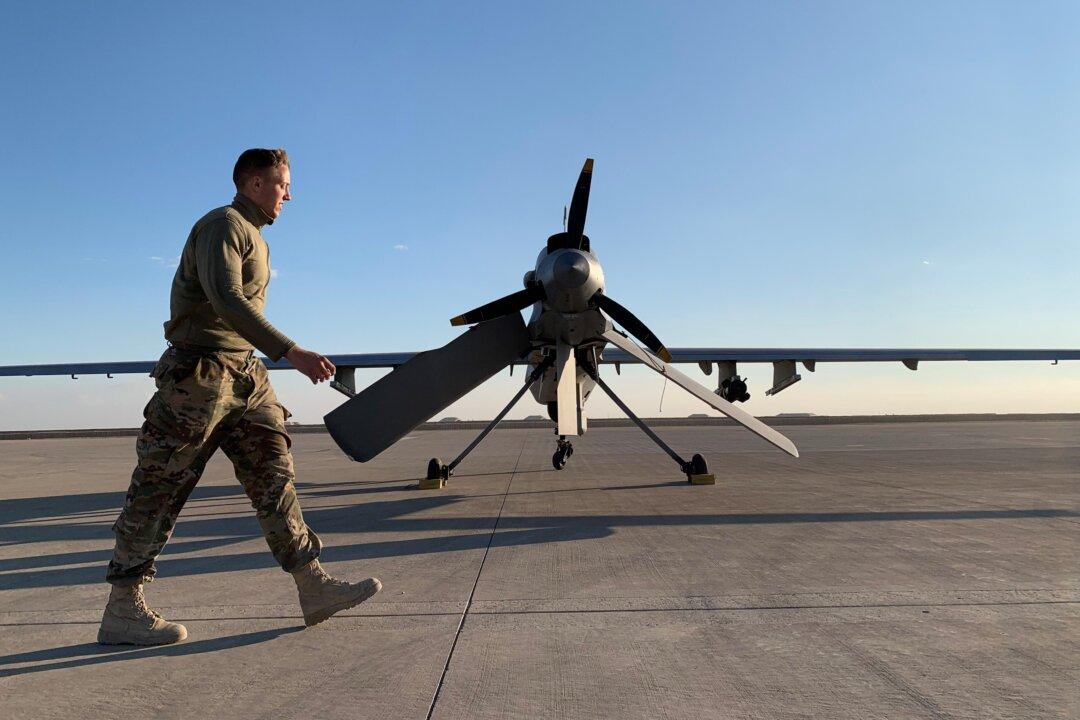 US, Iraq Meet for Talks After Pro-Iran Forces Threaten to Cut Off Iraqi PM’s Ear