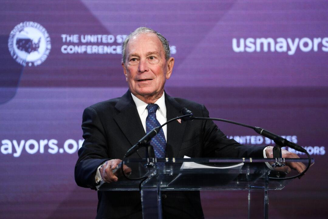 Democratic Presidential Candidates Unhappy With Rule Change That Could Benefit Bloomberg