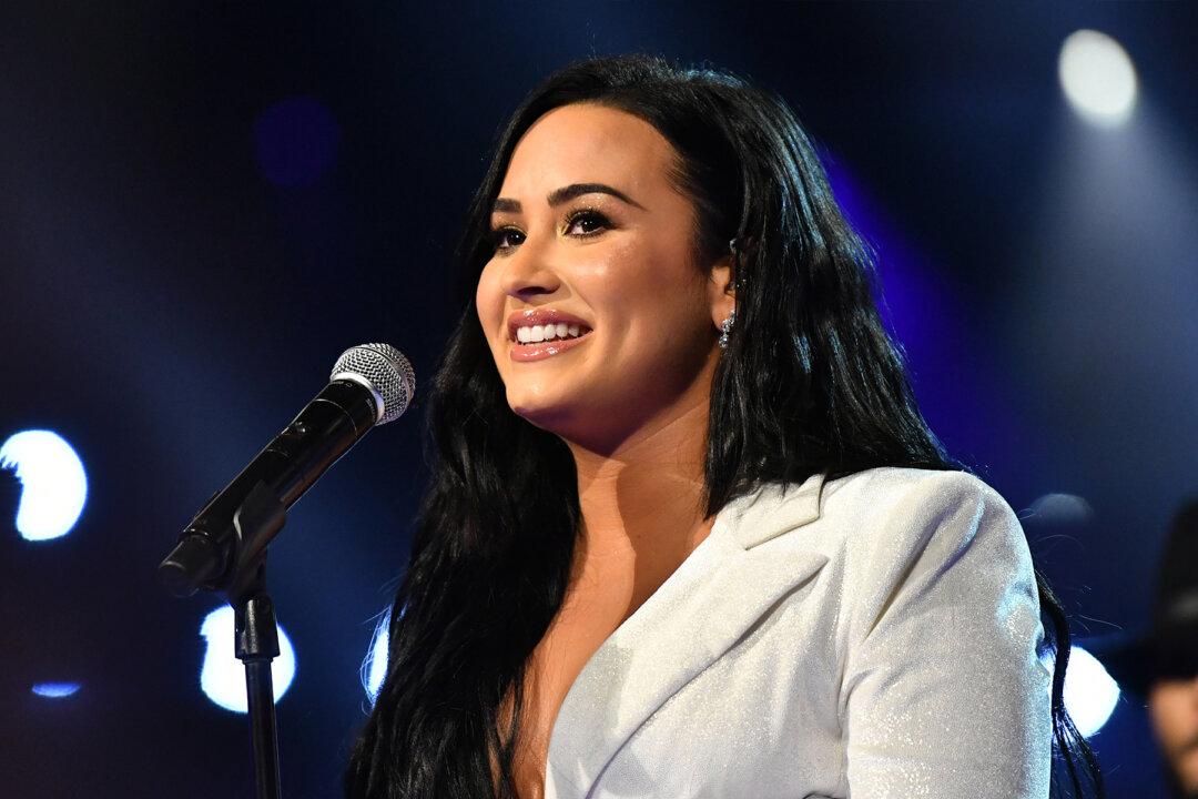 Recovering Addict Demi Lovato Returns to Singing With Stunning, Heart-Shattering Performance at Grammys
